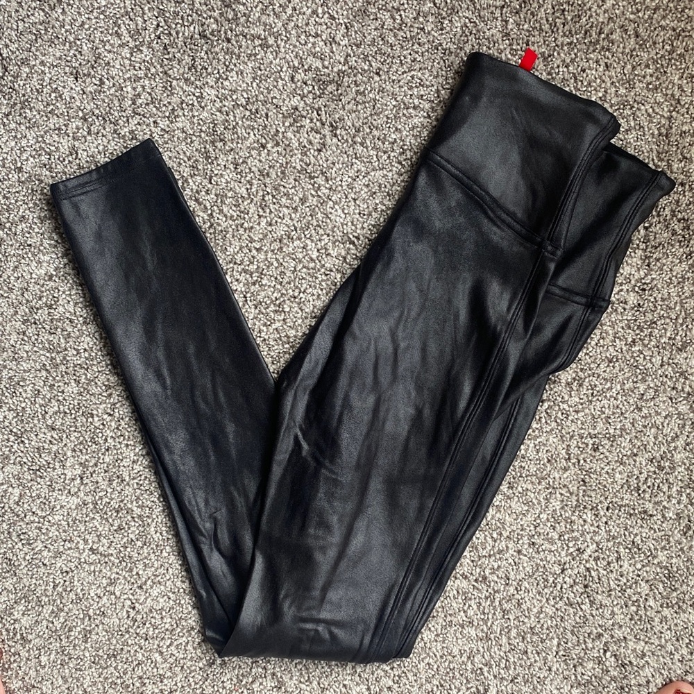 Spanx faux leather leggings - Picture 2 of 4